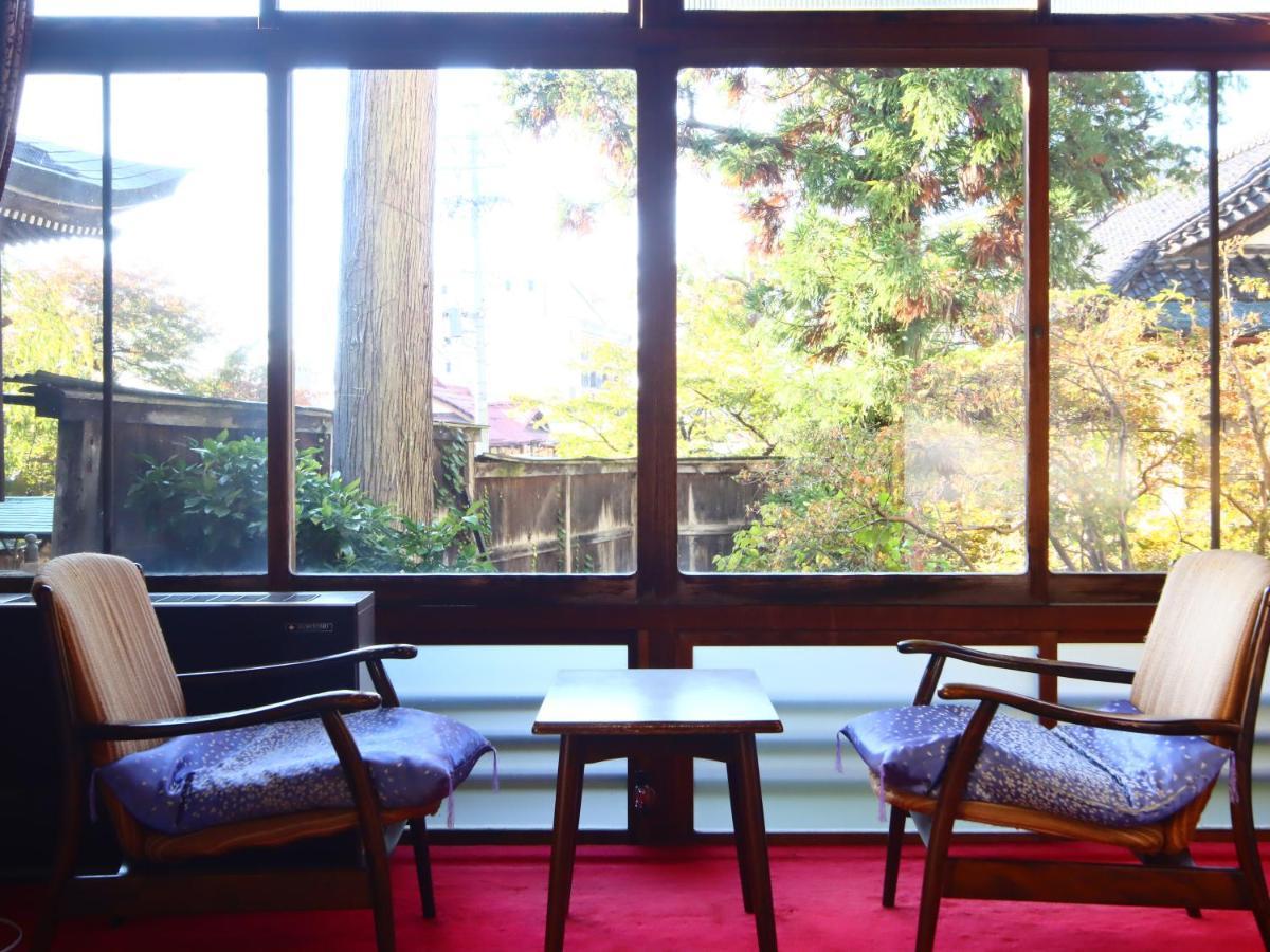 Maruka Ryokan Яманути Экстерьер фото