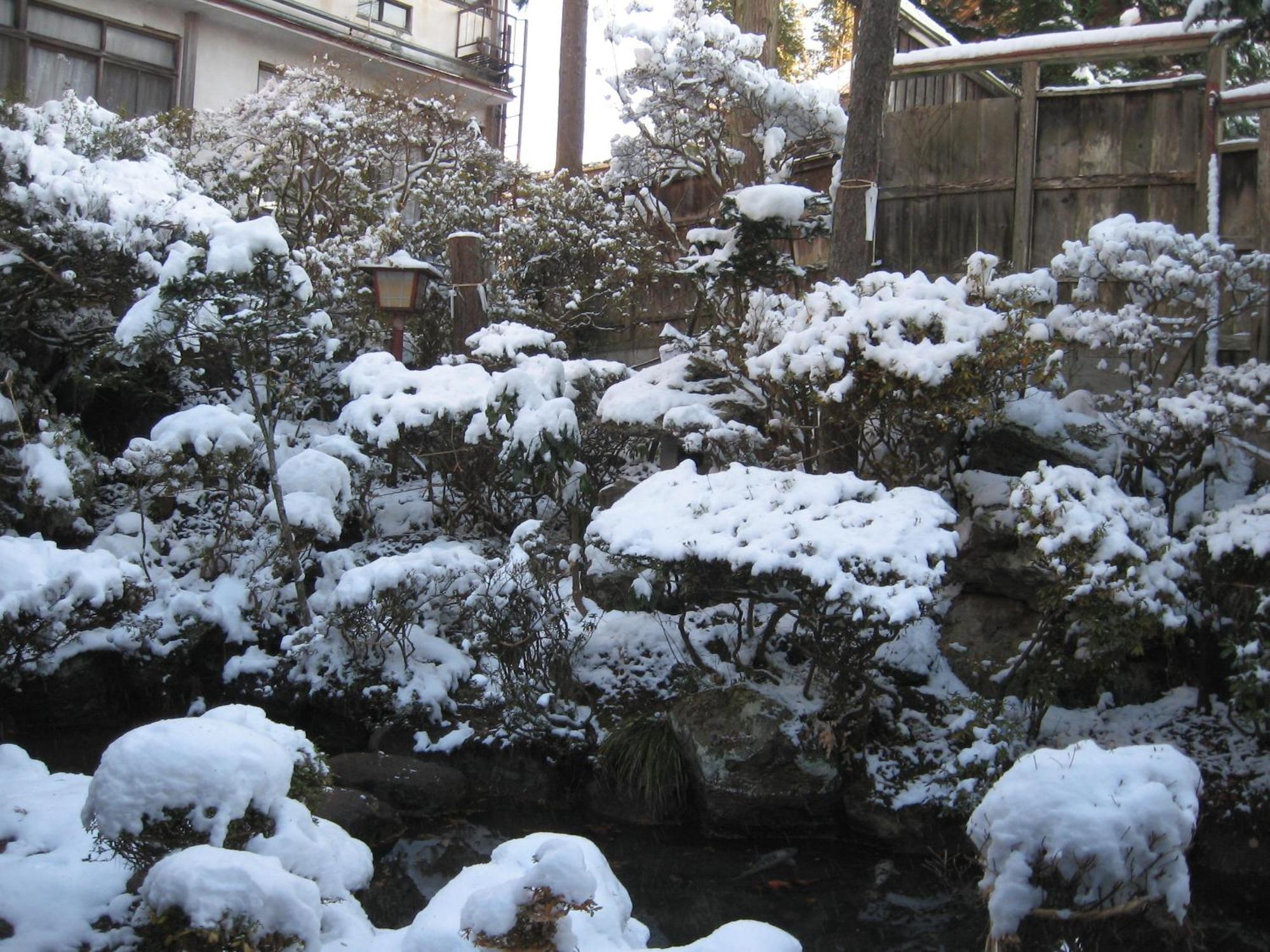 Maruka Ryokan Яманути Экстерьер фото