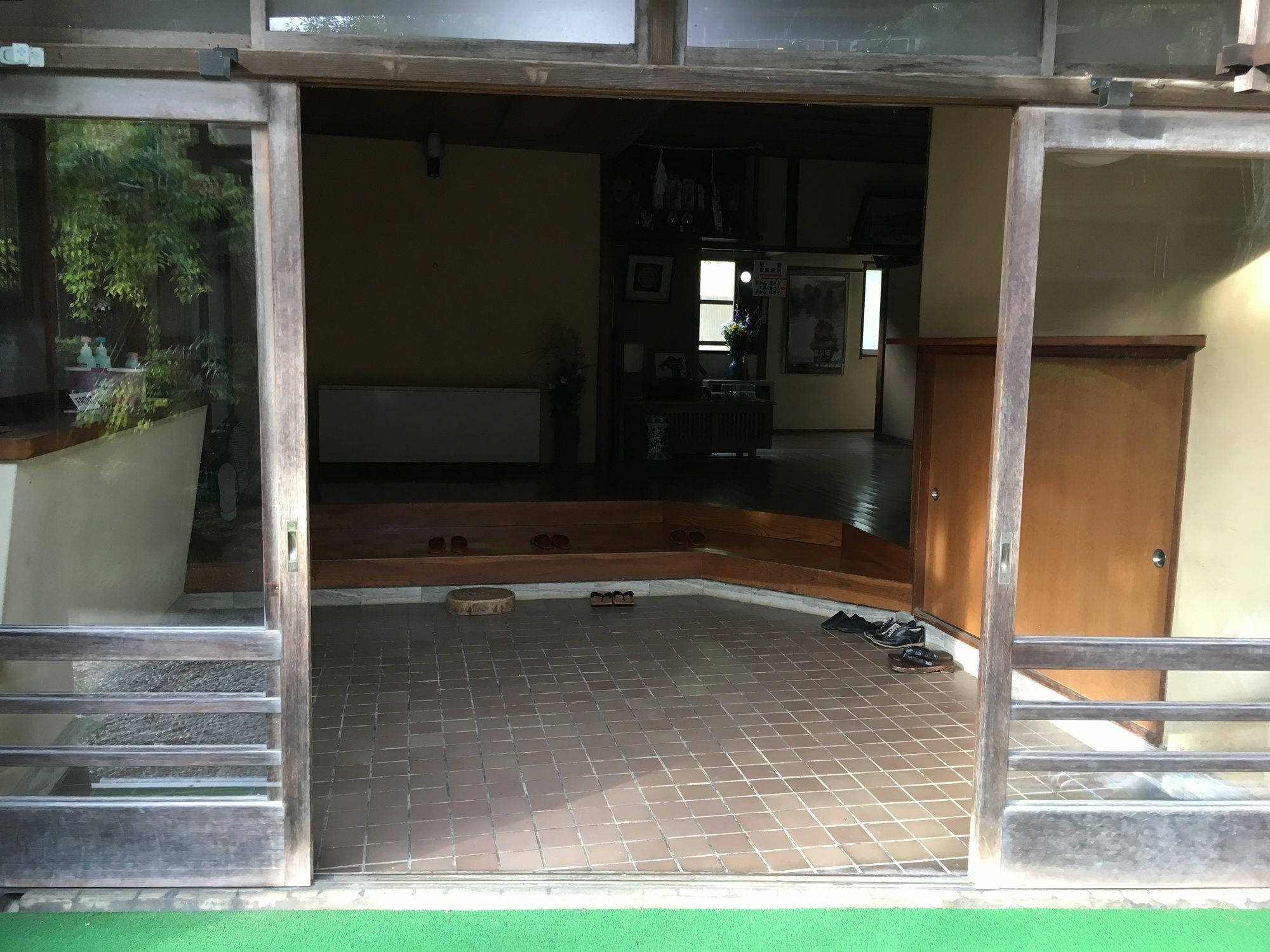 Maruka Ryokan Яманути Экстерьер фото